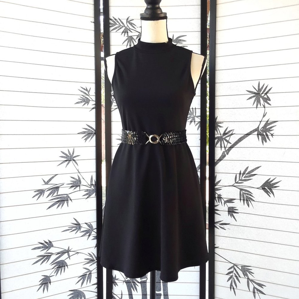 ❤️ Acemi Black Mock Neck Sleeveless Dress 2/$15